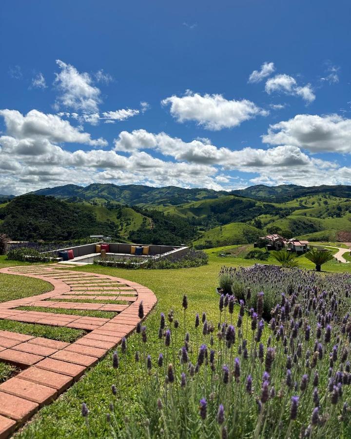 Lavandas De Cunha Pousada Boutique Hotel Exterior photo