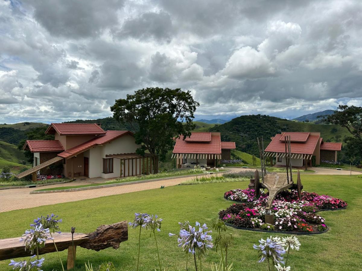 Lavandas De Cunha Pousada Boutique Hotel Exterior photo